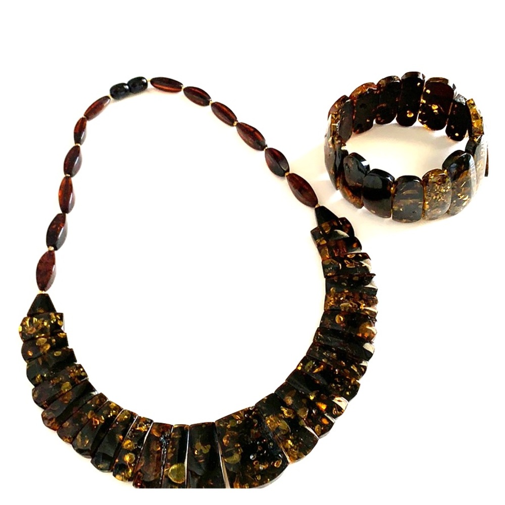 Amber set
